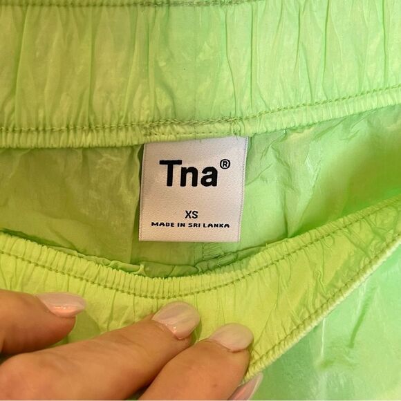 Aritzia Tna Claremont Lightweight 3" Running Shorts in Mint Green size XS - Picture 6 of 7